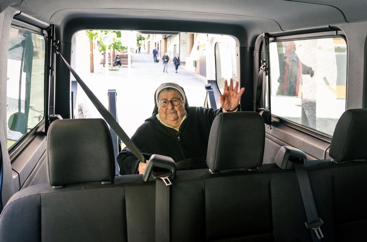 La germana Pilar, l’última caputxina, el dia que va deixar el convent