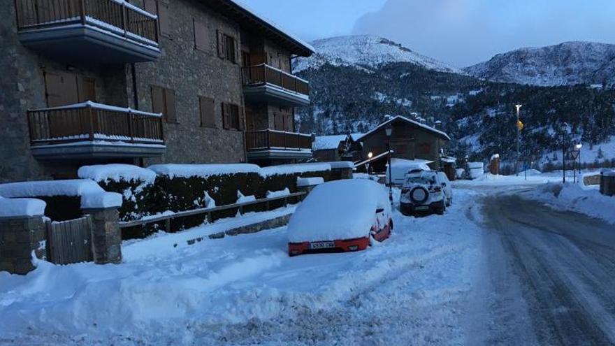 Dia de neteja i de preparar les pistes al Pirineu