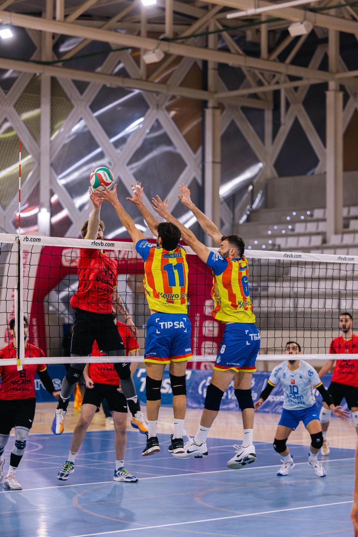 Derrota en el Nou Moles