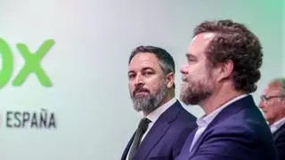 Abascal pide "mano firme" en las negociaciones con el PP tras el 28M