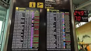 Una embarazada denuncia a Ryanair por el mal trato recibido en el embarque tras sobrepasar el tamaño del equipaje