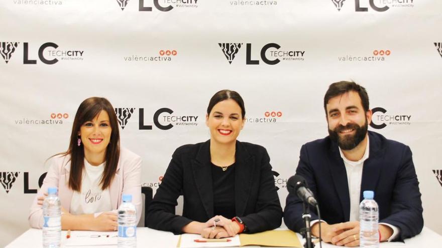 Mar Marín, Sandra Gómez y Javier Mateo.