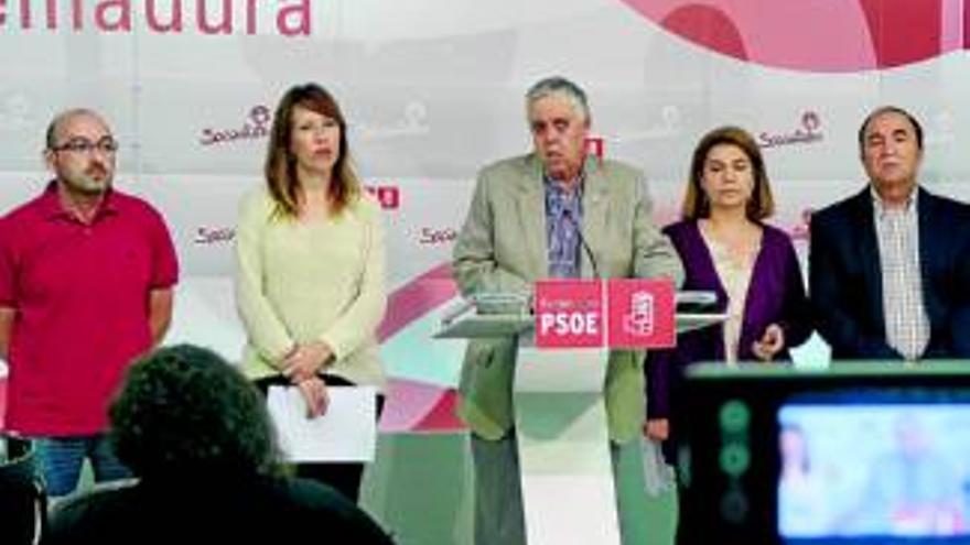 Los alcaldes del PSOE hablan de &quot;sectarismo&quot; en el reparto del riego