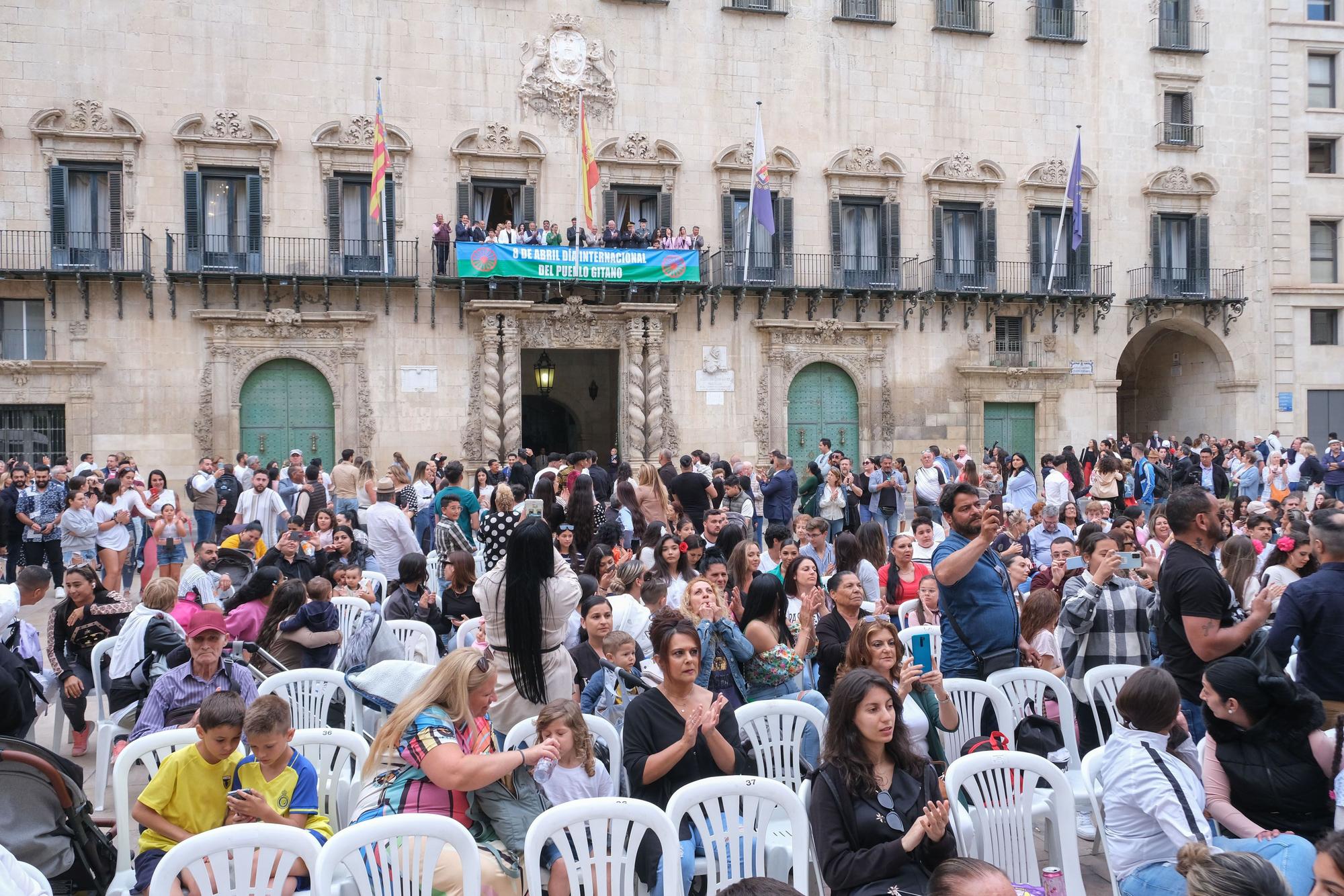 Así se ha vivido el acto institucional por el Día del Pueblo Gitano en el Ayuntamiento de Alicante