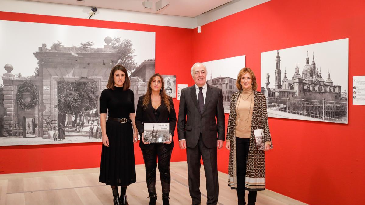 La exposición &#039;Zaragoza en la mirada centenaria de Thomas&#039; se ha presentado este jueves en el Patio de la Infanta.