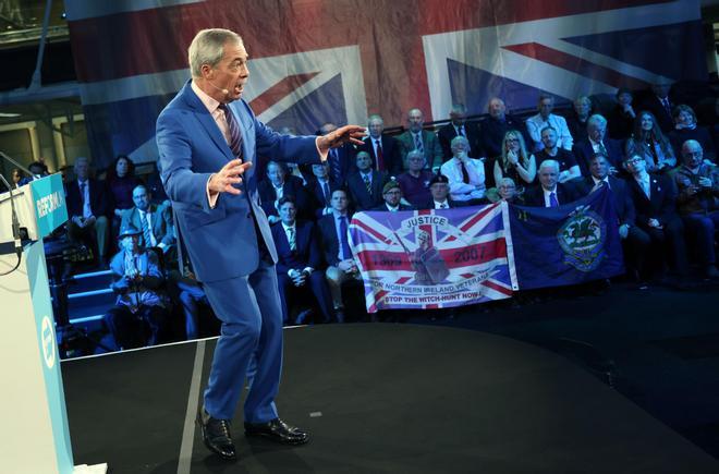 El populista británico Nigel Farage, acorralado tras un nuevo escándalo de financiación