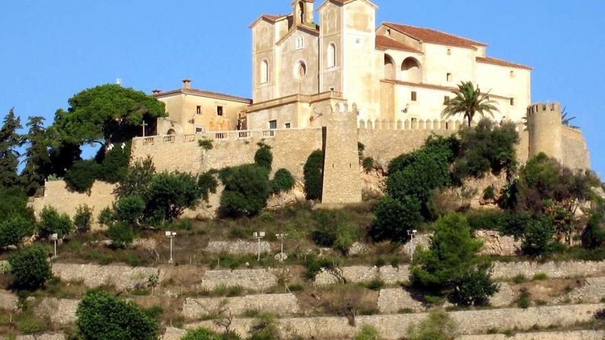 El recinto amurallado de Sant Salvador de Artà, la inmatriculación más polémica.