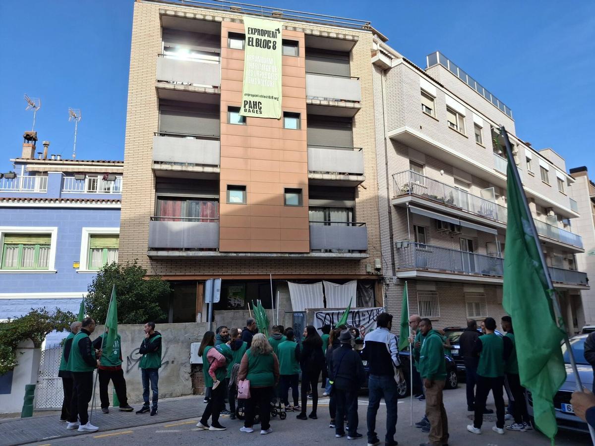 El bloc 8 és al passatge Tudela, al barri de plaça Catalunya