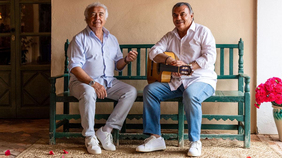Los del Río celebren els 25 anys de ‘La Macarena’ com a amfitrions d’Airbnb
