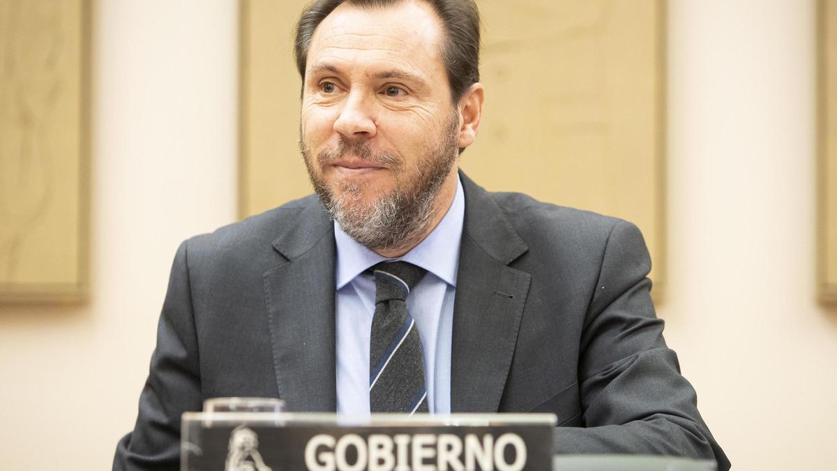 El ministro de Transportes y Movilidad Sostenible, Óscar Puente, durante una comparecencia en el mes de enero.