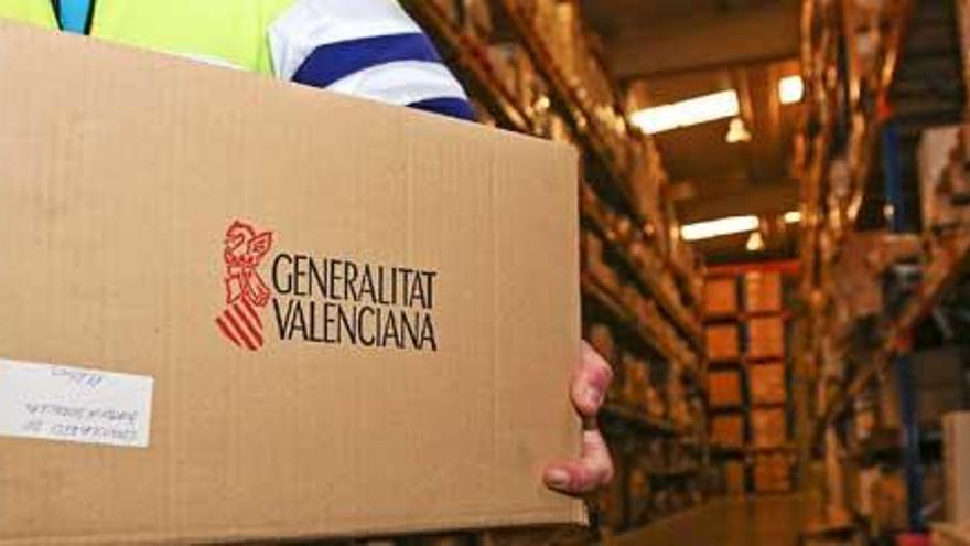 La Generalitat encuentra 375.000 libros almacenados desde hace años en una nave