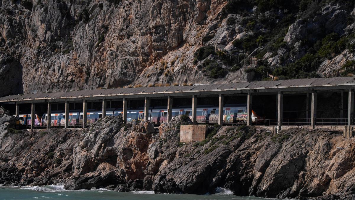 Las obras en los túneles del Garraf arrancan este lunes y ponen en jaque la movilidad al sur de Barcelona durante al menos tres meses