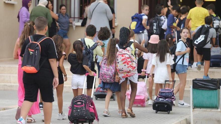 Elche fija tres días festivos para el curso escolar 2025-2026