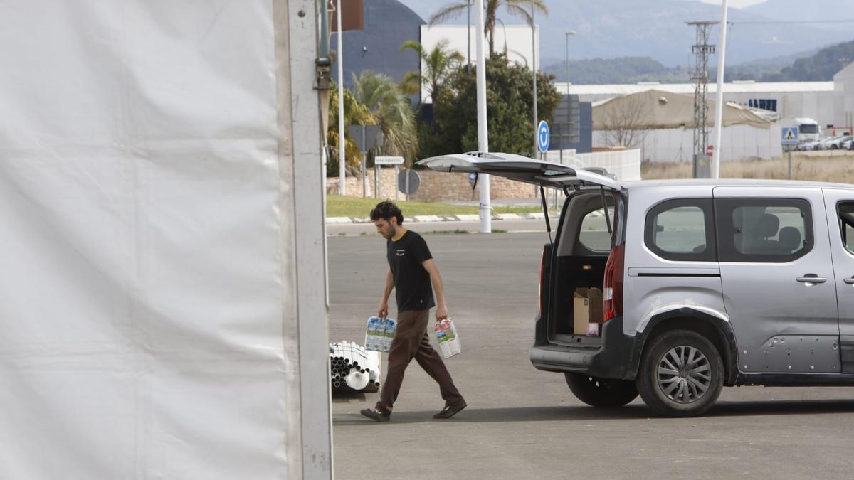 Así preparan los operarios el set de rodaje de Star Wars en Xàtiva