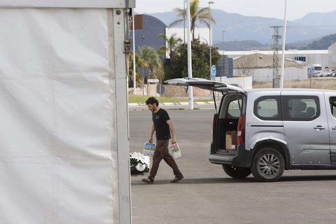 Así preparan los operarios el set de preparación del rodaje de Star Wars en Xàtiva