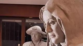 Oviedo estrena este viernes una escultura de dos peregrinos de casi dos metros de altura junto a Foncalada