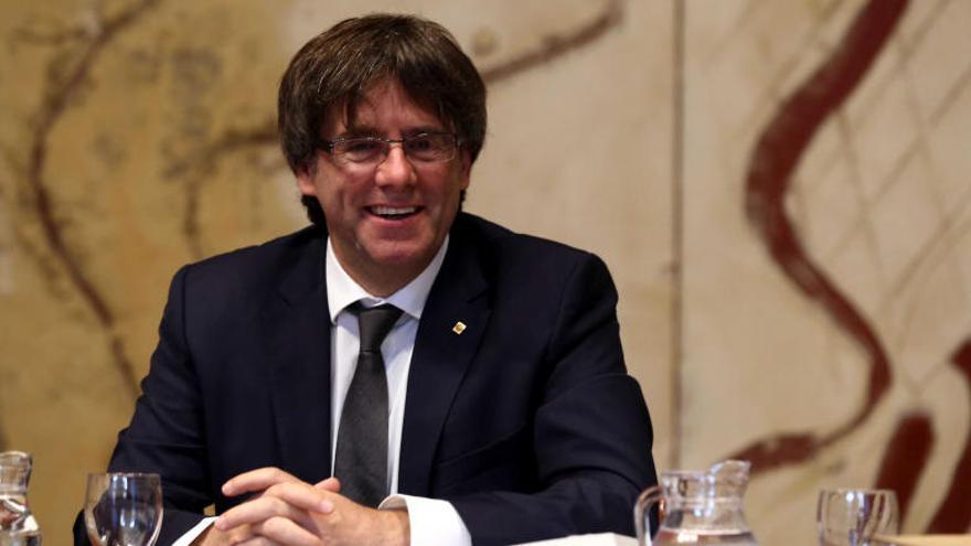 Puigdemont fija hoy el rumbo hacia el referéndum catalán