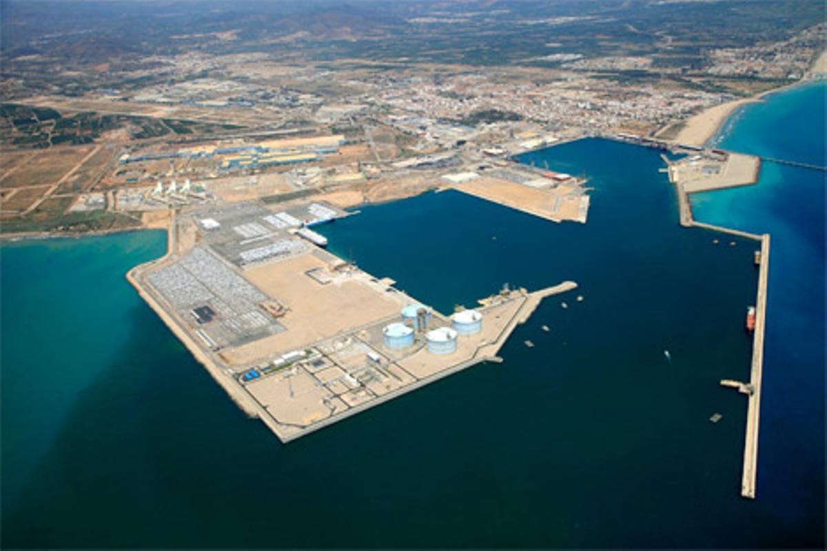 Imagen aérea del puerto de Sagunt.