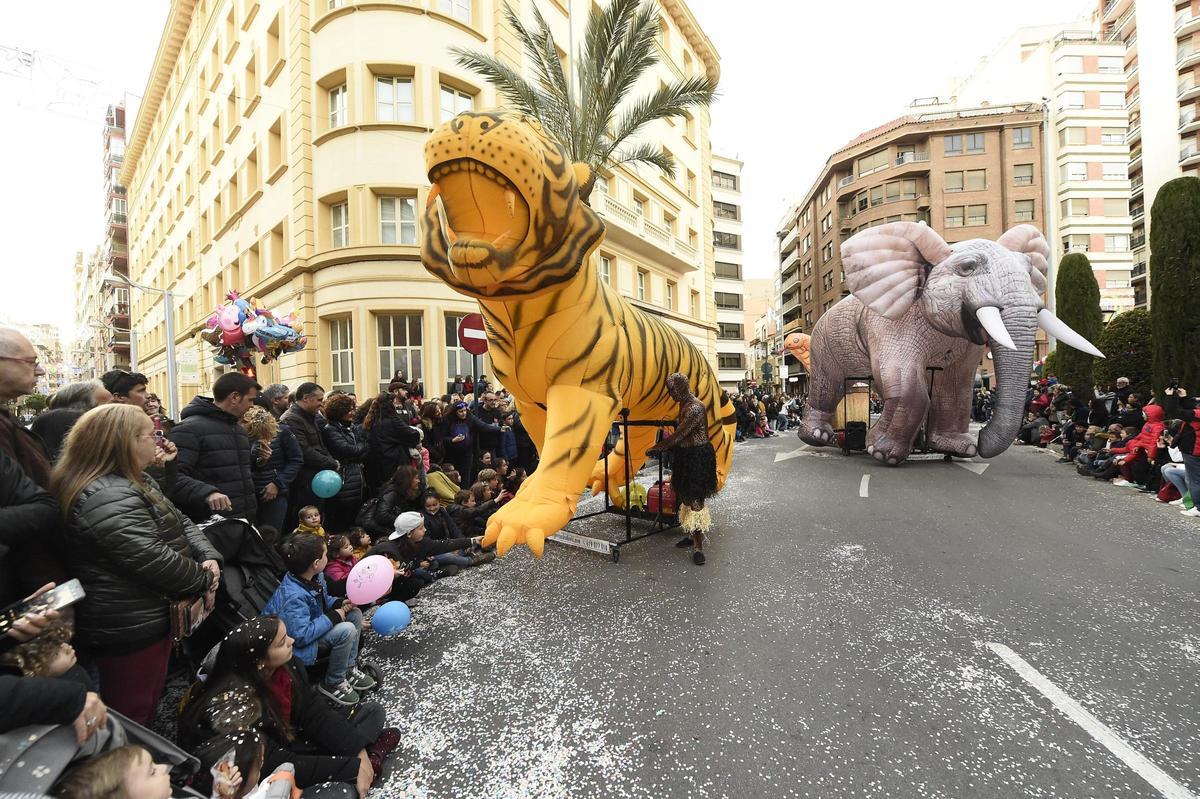 El desfile de animación promete espectáculo después de que la lluvia afectara su desarrollo en el pasado 2022.