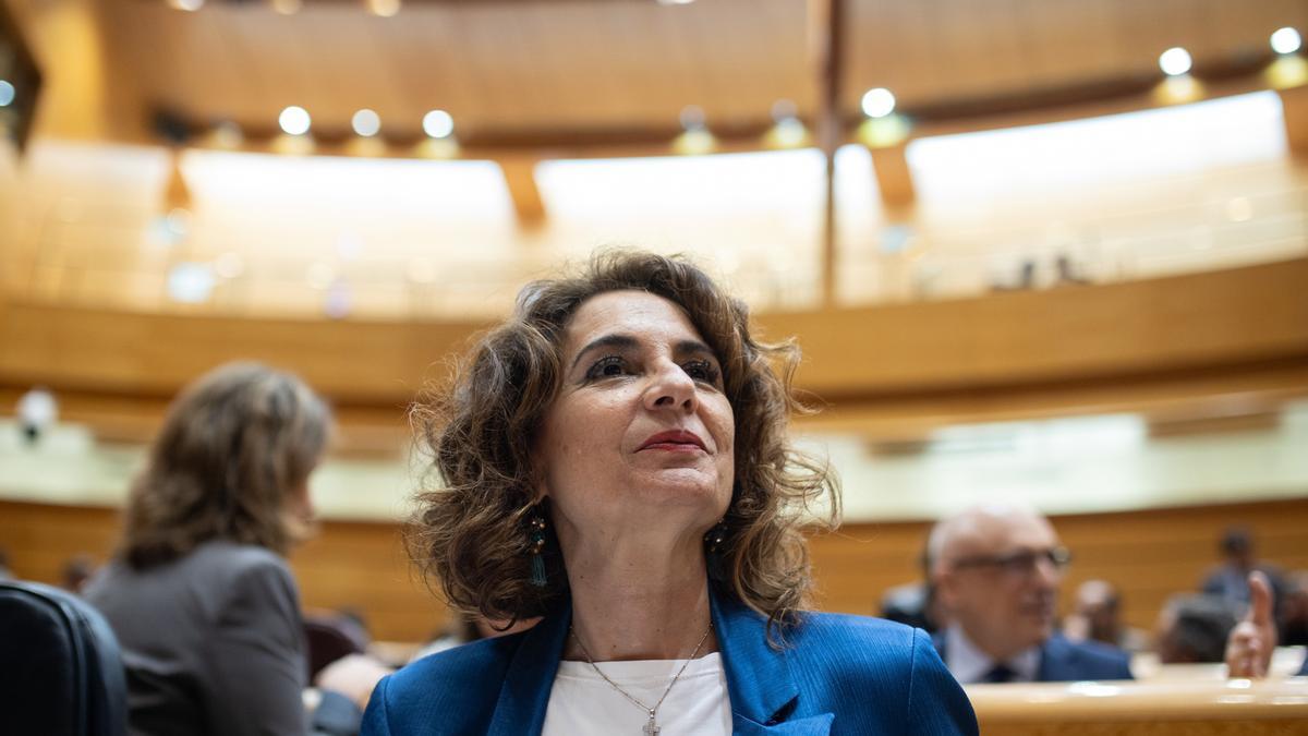 María Jesús Montero, durante un pleno en el Senado.