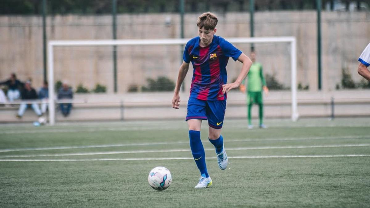Aritz Lairado con la camiseta del FC Barcelona esta temporada