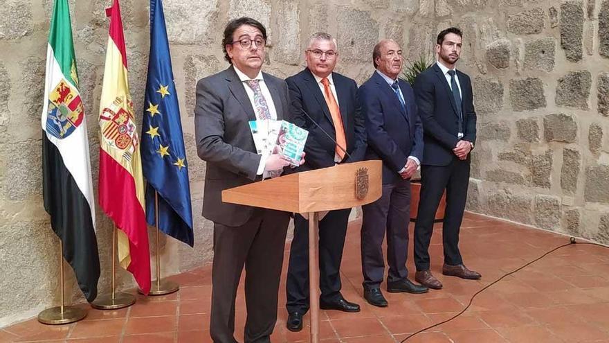 Vergeles aboga por reorientar la atención primaria en Extremadura hacia un modelo proactivo