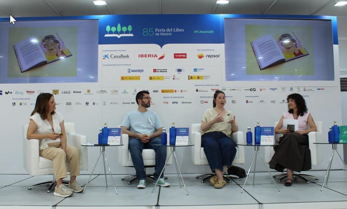 De izquierda a deracha: Cristina Calleja (OEI); Antònia Torelló, historiadora del arte; David García Vivancos, caricaturista; y Esther Rabanal (OEI).