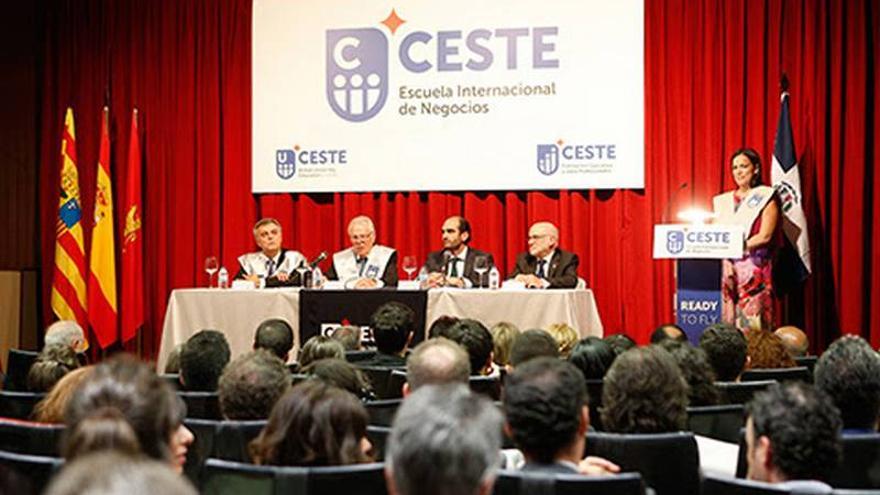 Ceste celebra 25 años con su acto de graduación