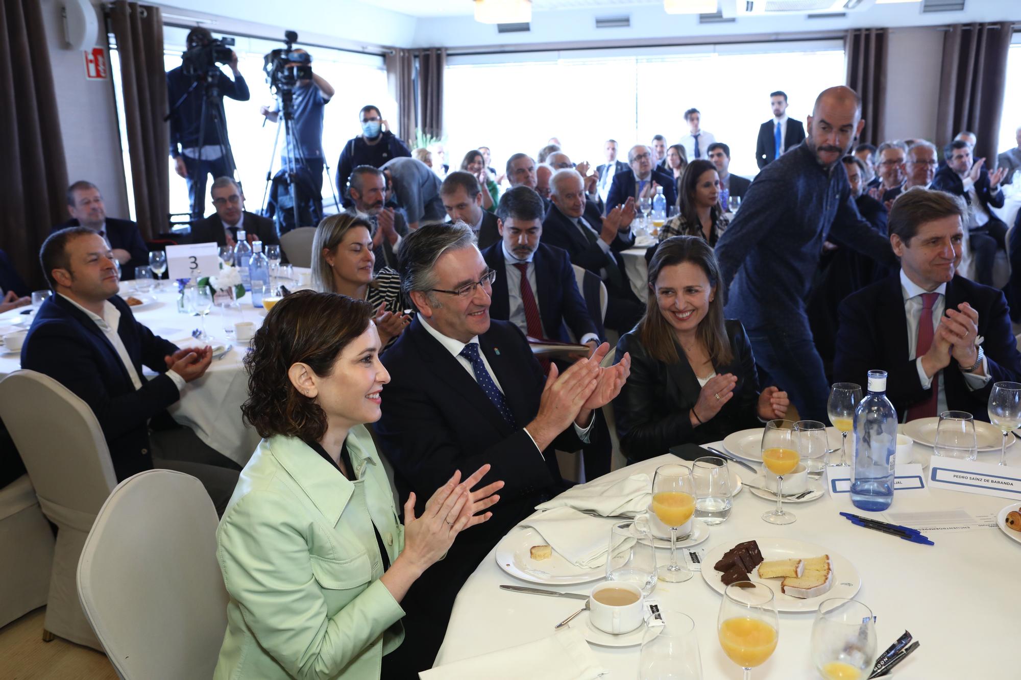 La visita de Isabel Díaz Ayuso a Gijón, en imágenes