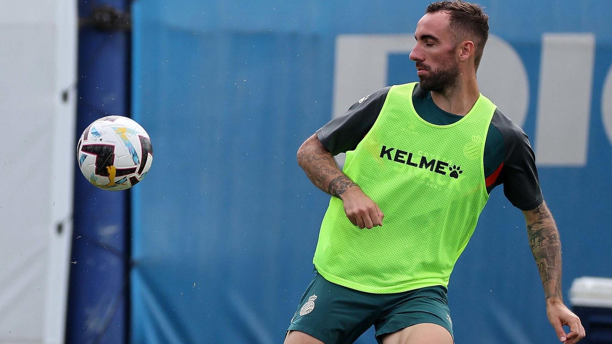 Darder, en un entrenamiento de esta semana en Sant Adrià.