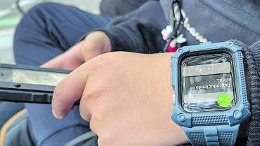 Niños geolocalizados por relojes inteligentes: “Puede que no sea