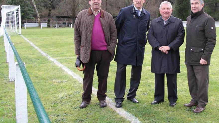 Por la izquierda, Arturo Villar, Ángel María Villar, Maximino Martínez y Benjamín Villar, ayer, en El Llerón.