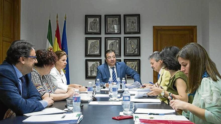 La Junta establece ayudas de hasta 26.000 euros a la contratación