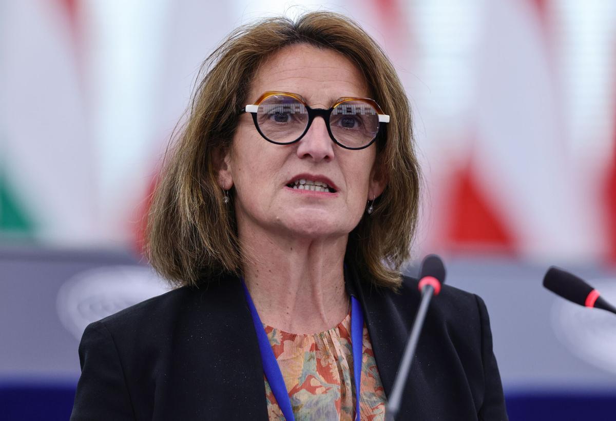 La vicepresidenta de la Comissió Europea, Teresa Ribera, aquest dimecres durant el debat en l'Eurocambra a Estrasburg.