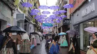 Alzira celebra una Ofrenda pasada por agua