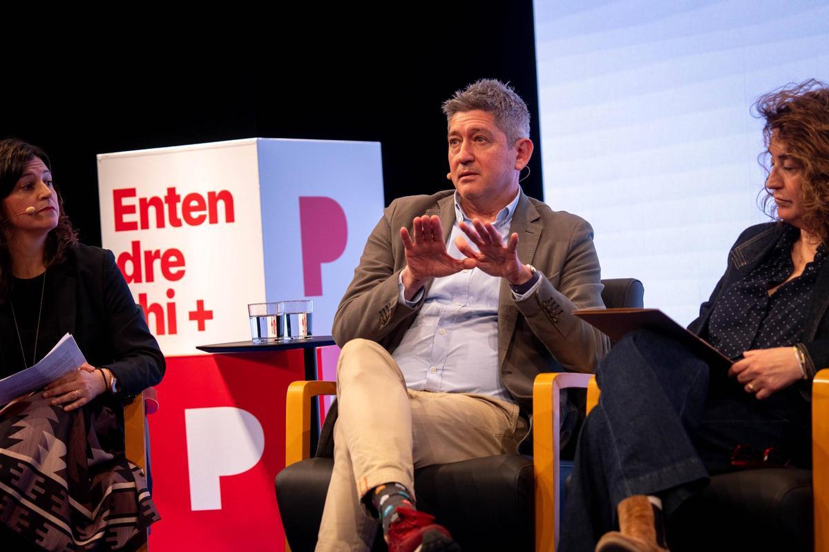 David Quirós, alcalde de L'Hospitalet de Llobregat, durante su intervención en el encuentro.