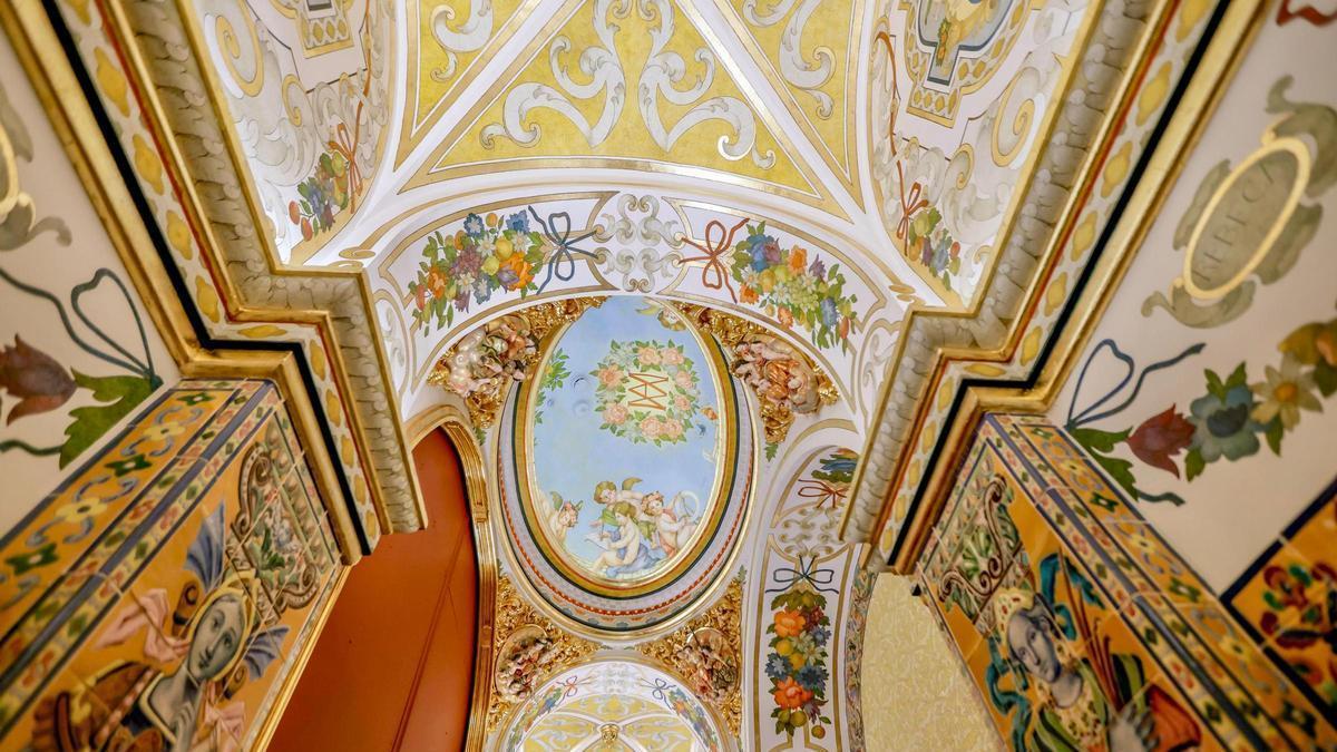 Nuevo camarín de la Esperanza de Triana en la capilla de Los Marineros.