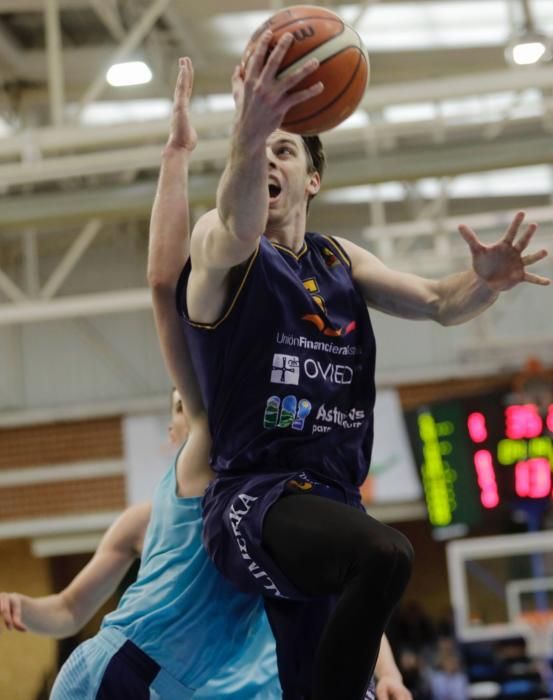 El Oviedo Baloncesto derrota al Barça B