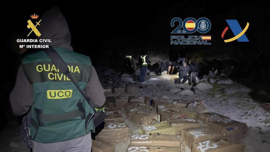 Ya son 26 los detenidos por la descarga de 1.600 kilos de cocaína en Muxía: conocían al detalle los recovecos de la costa gallega