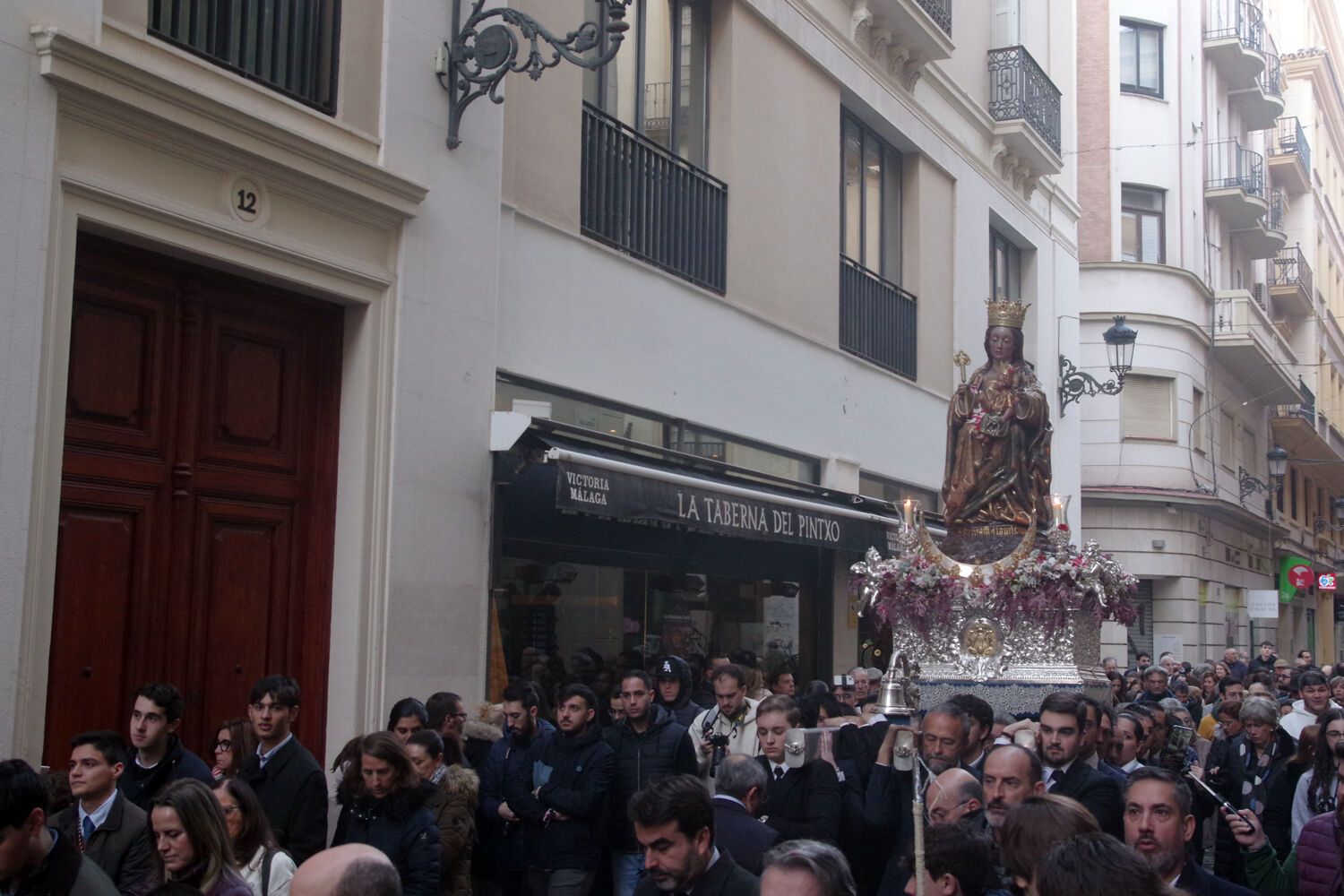 Traslado de la Virgen de la Victoria desde San Juan hasta San Gabriel