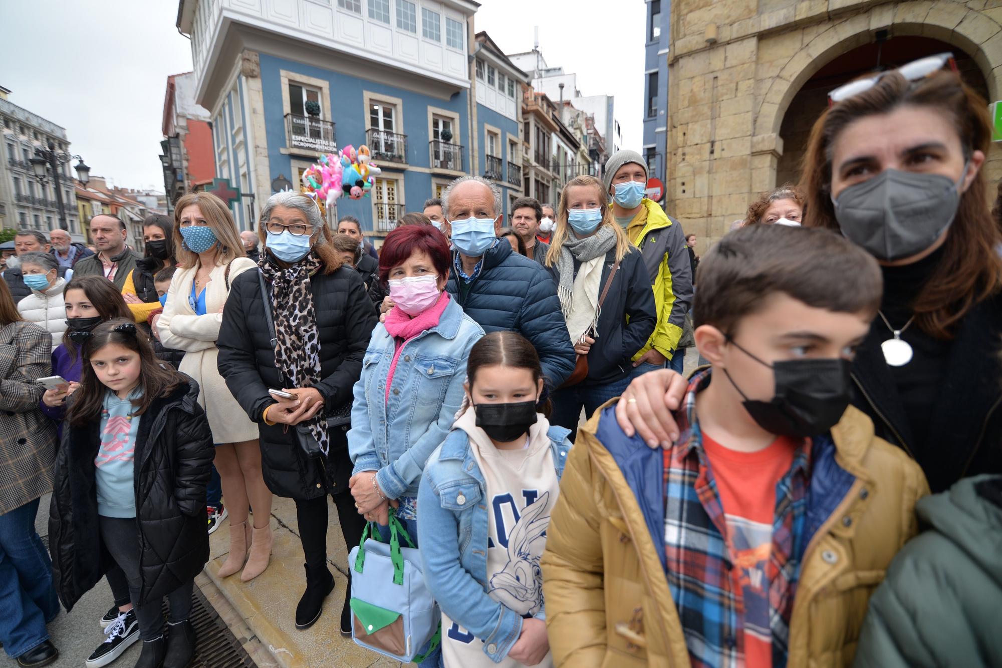 EN ImÁGENES: Avilés vibra con la tamborrada: 15 minutos de sonido atronador en El Parche