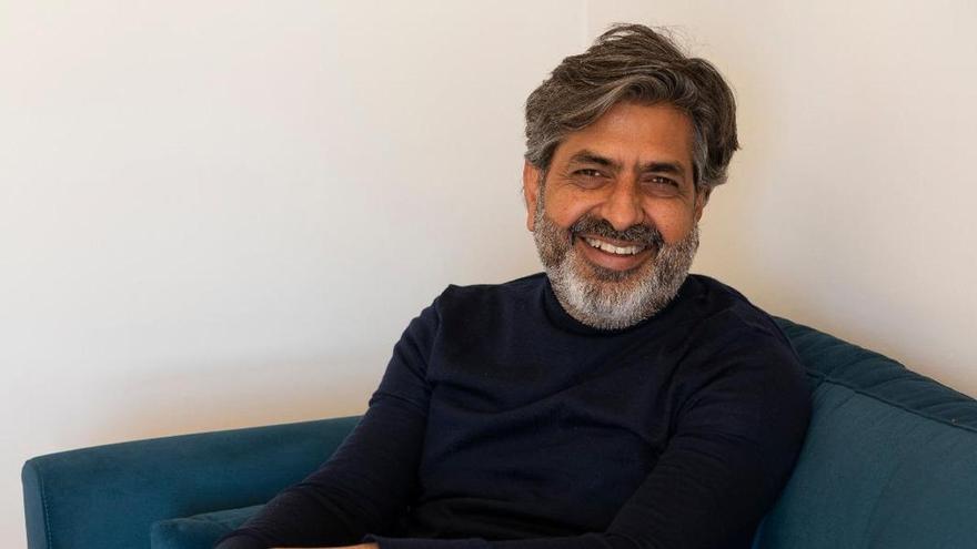 Arun Mansukhani, sexólogo: “No hablar sobre sexo con los hijos es delegar su educación sexual a las webs y esto es un disparate”