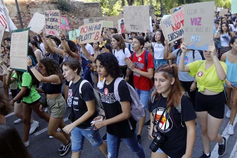 Huelga estudiantil masiva en València ante la emergencia climática