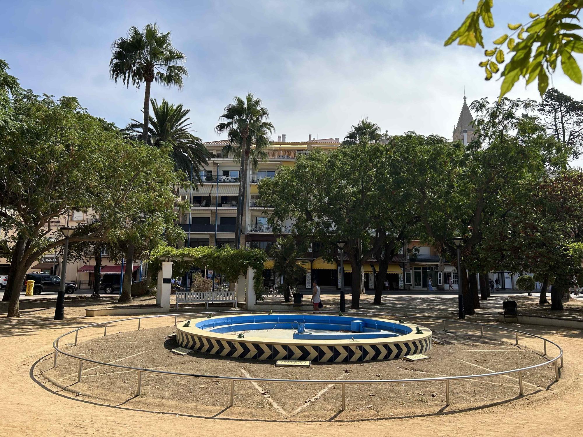 La sequera canvia l’aspecte del passeig de Palamós