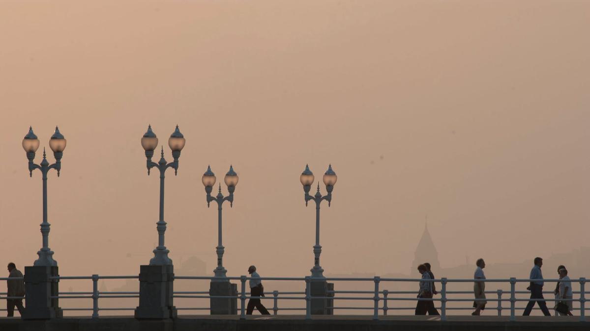 Alejandro Braña. Puente del Piles. "Gijón mirando al mar", 2003. Muséu del Pueblu d'Asturies