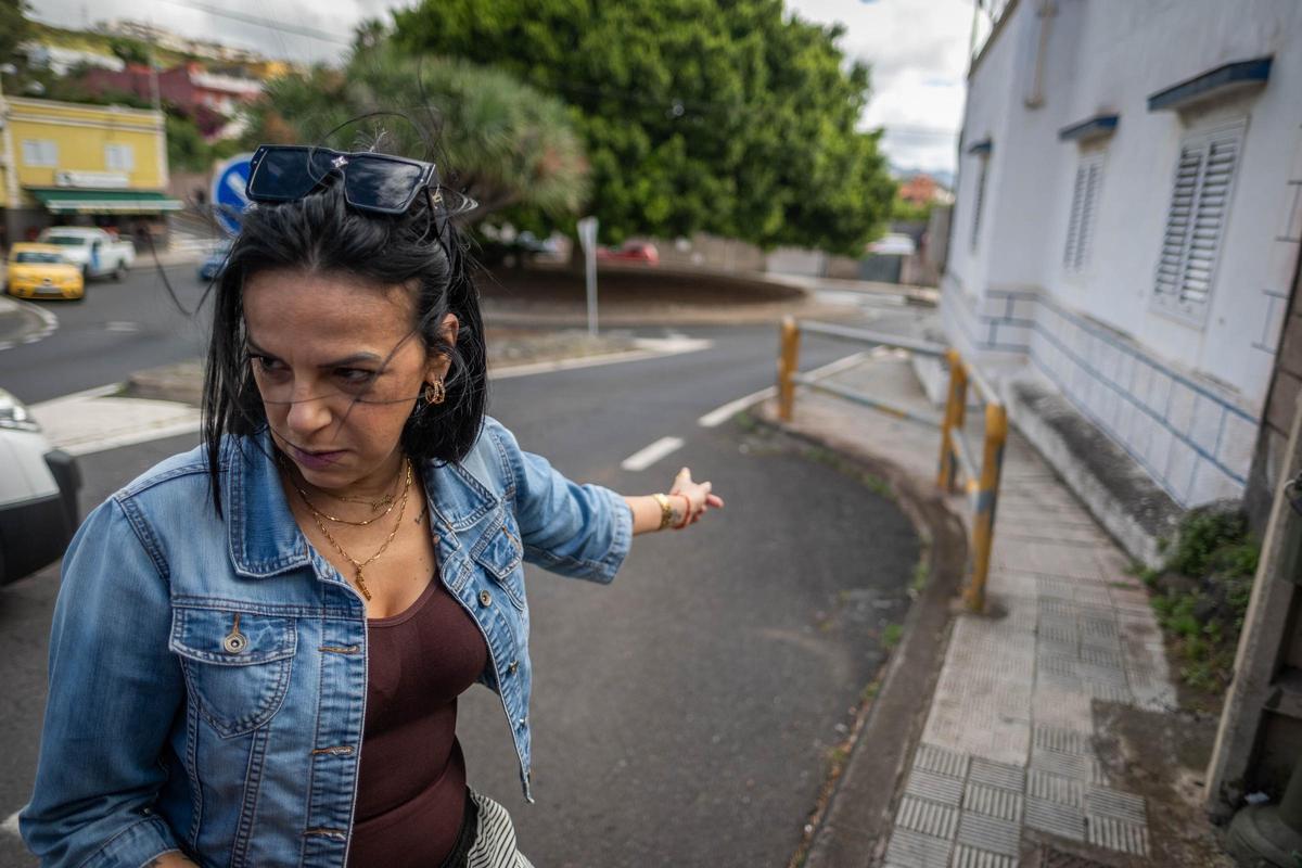 Vecinos de El Sobradillo demandan mejoras en las paradas de guaguas