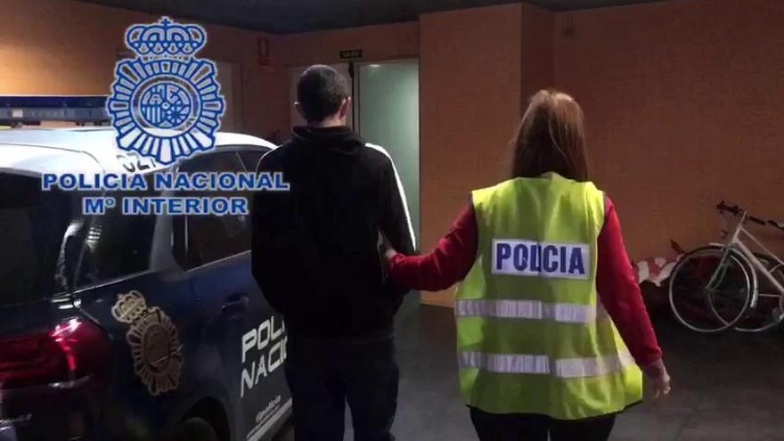 Detenido por abusos y corrupción de menores el presidente de dos clubes de fútbol de Alicante