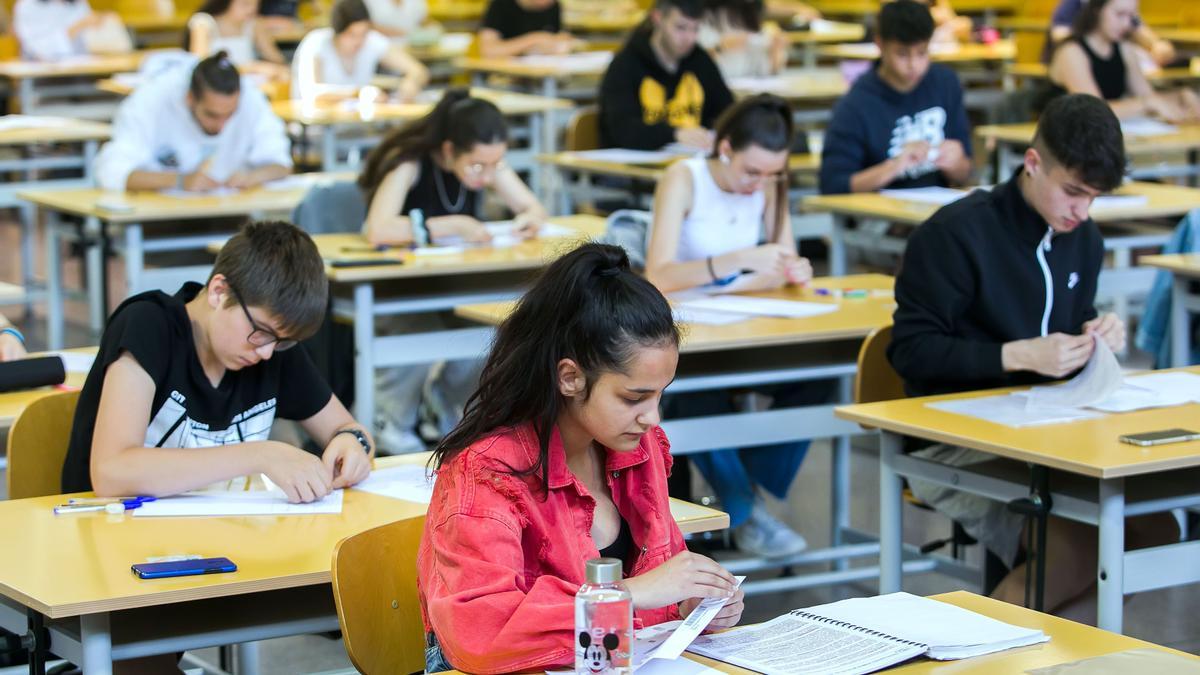 En Canarias, un 93,63 % de los estudiantes presentados a la Ebau de junio en la Universidad de Las Palmas de Gran Canaria ha superado la prueba.
