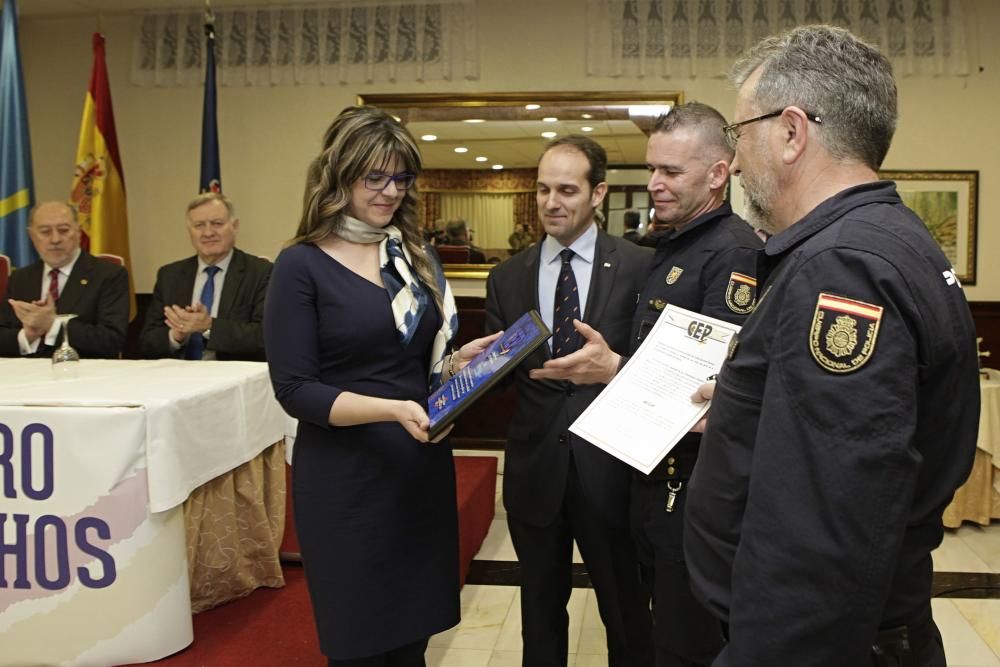 Homenaje al policía nacional fallecido en Kabul, con la presencia del director general de la Policía, Ignacio Cosidó