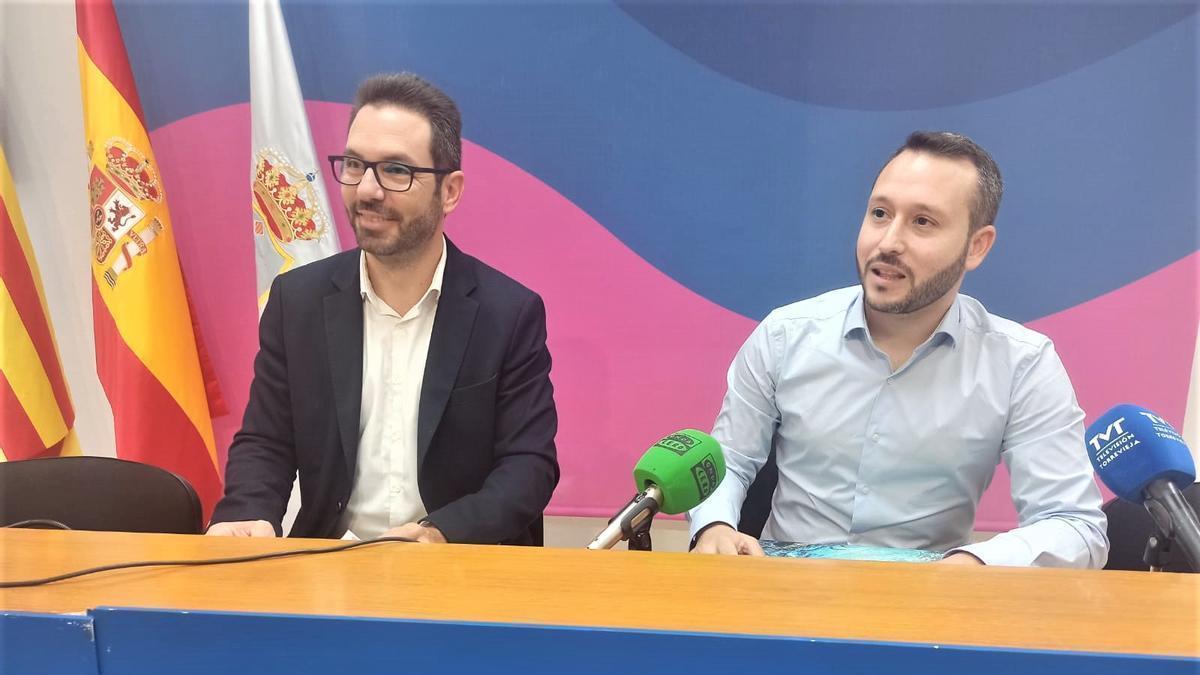 Los concejales Federico Alarcón y Domingo Paredes en rueda de prensa ayer